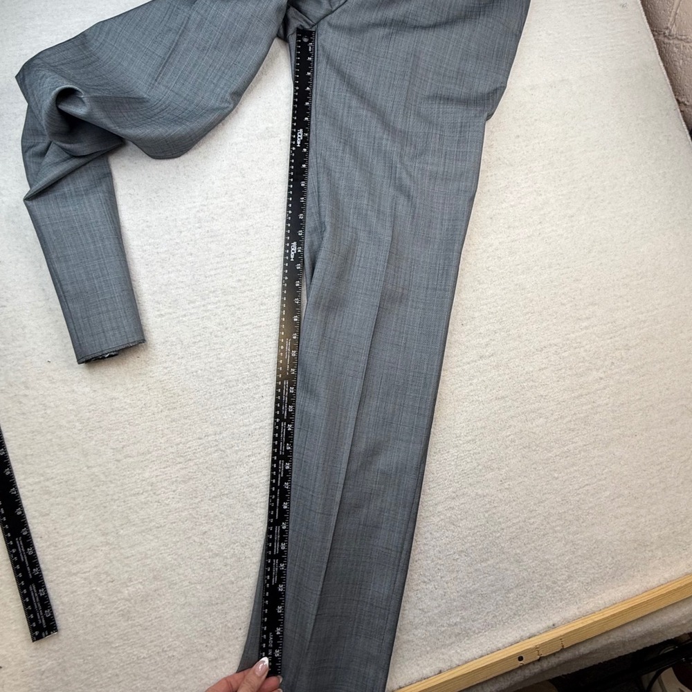 Tazio Italy Mens Ultra Slim Fit 2 Piece Suit Gray Sharkskin 50R 44W NWT sleek - Picture 9 of 16